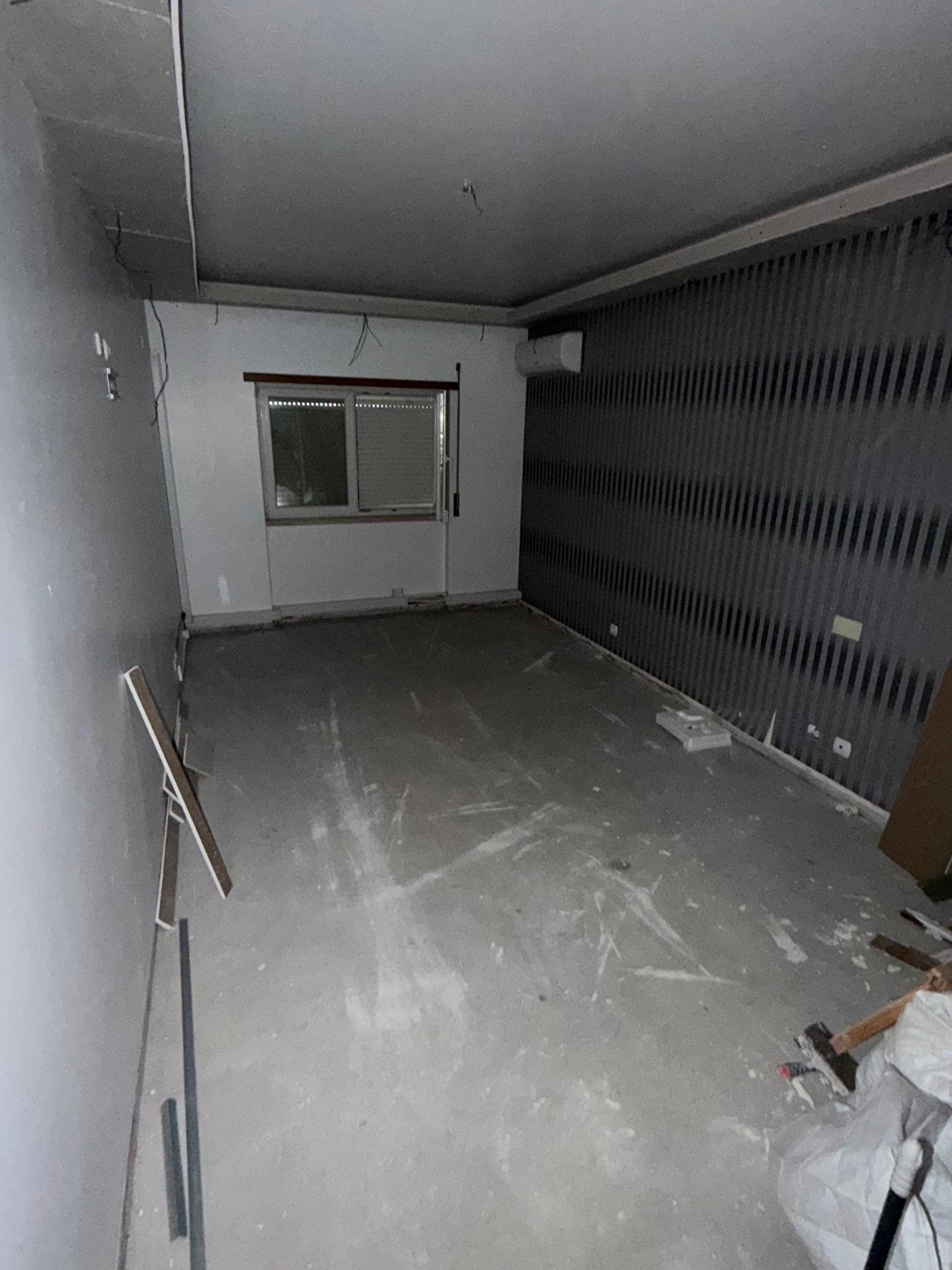Antes – Quarto Pearl White